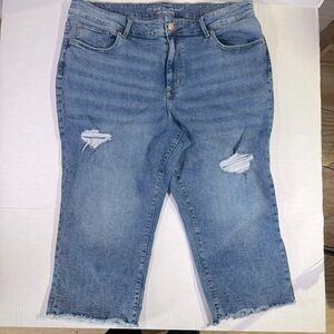 Maurices M Jeans Women's Size 20W Blue High Rise Curvy Capri medium Wash Stretch